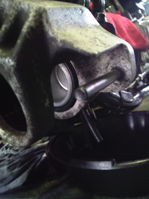 リアブレーキの半固着を修理 | ハーレーと浮草のブログ