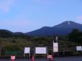 五合目から見上げる富士山・宝永山・双子山