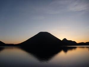 榛名湖に映る榛名富士