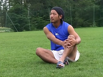 ゲイ動画：20歳のカラダ がっつり太マラ体育会ラグビー部 !!